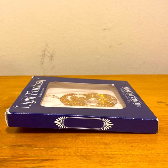 Vintage 1982 Light Fantasy by Black & Paterno Inc Gold Unicorn Window Ornament - Picture 4 of 8